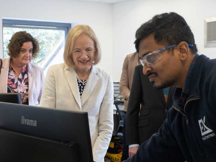 Showing cutting edge portable PIP technology